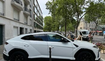 LAMBORGHINI URUS complet