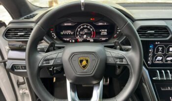 LAMBORGHINI URUS complet