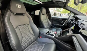 LAMBORGHINI URUS complet