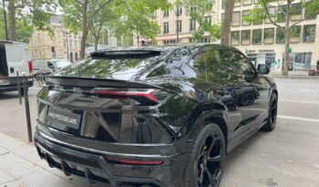 LAMBORGHINI URUS complet