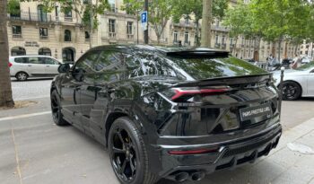 LAMBORGHINI URUS complet