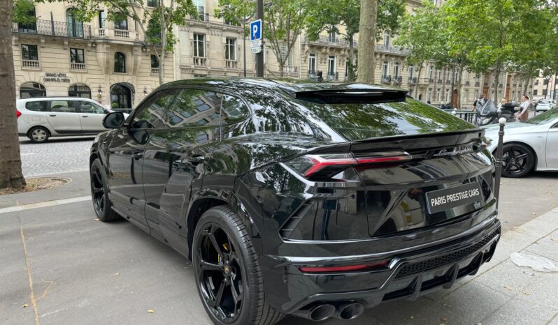 LAMBORGHINI URUS complet