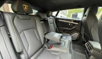 LAMBORGHINI URUS complet