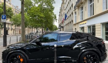 LAMBORGHINI URUS complet