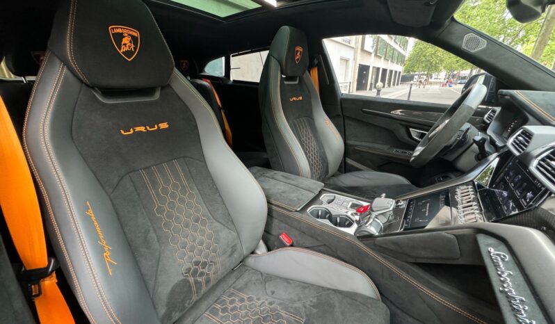 LAMBORGHINI URUS complet