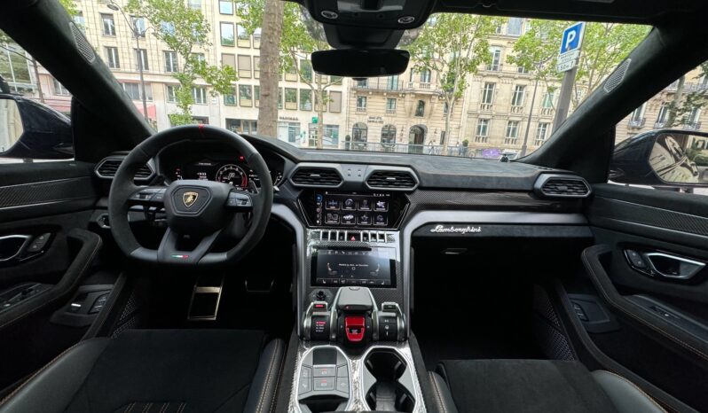 LAMBORGHINI URUS complet