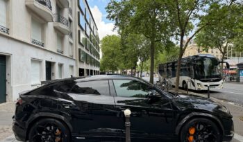 LAMBORGHINI URUS complet